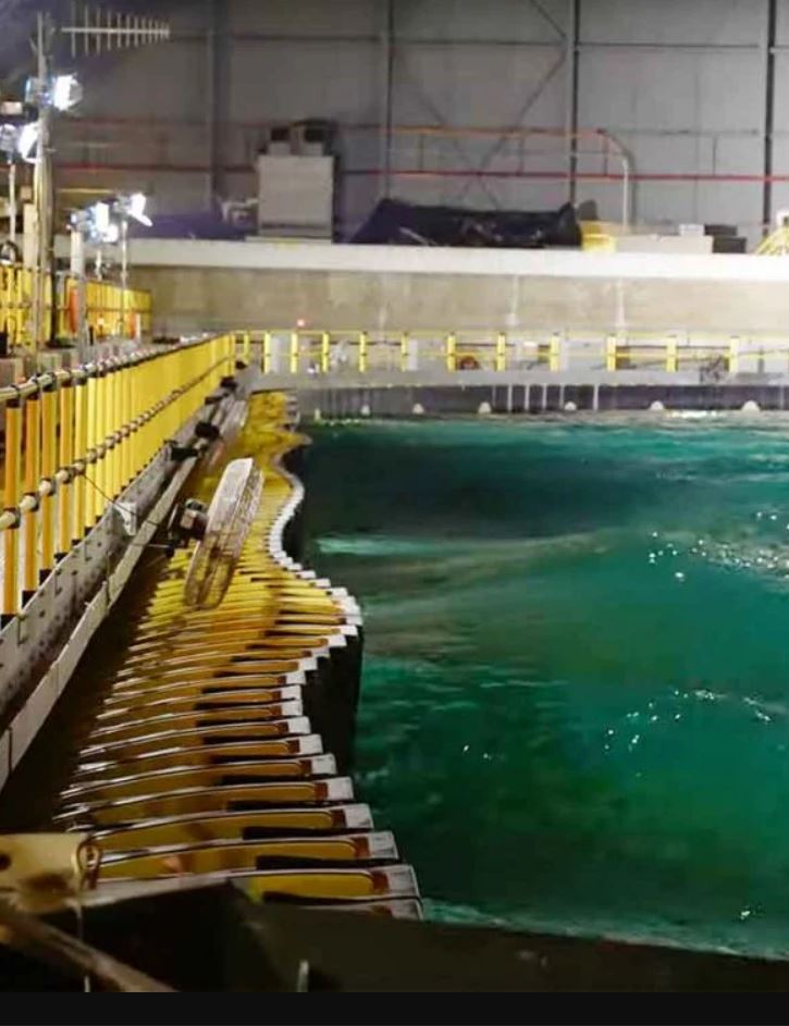 U.S. Navy’s indoor ocean